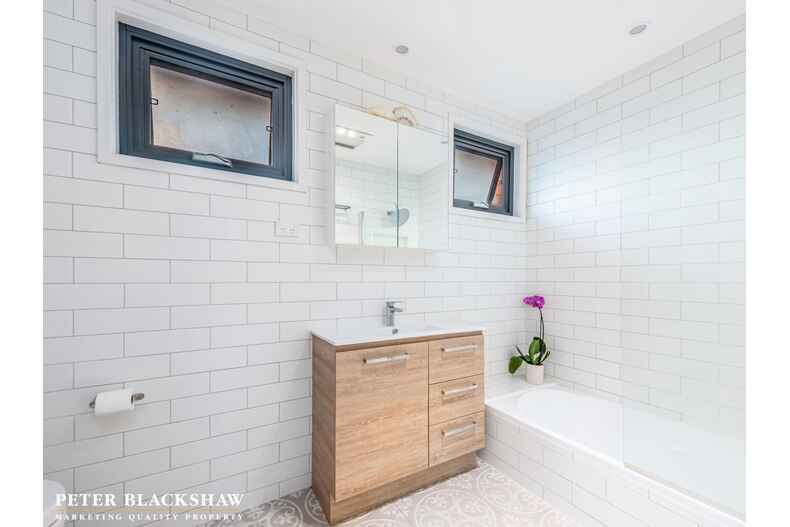 30 Greenvale Street Fisher