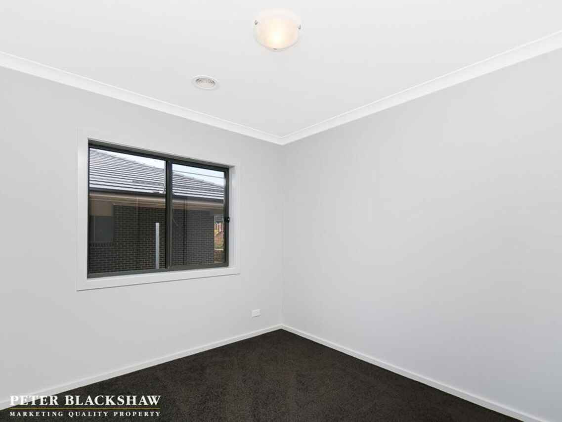 11 Fowlie Terrace Googong