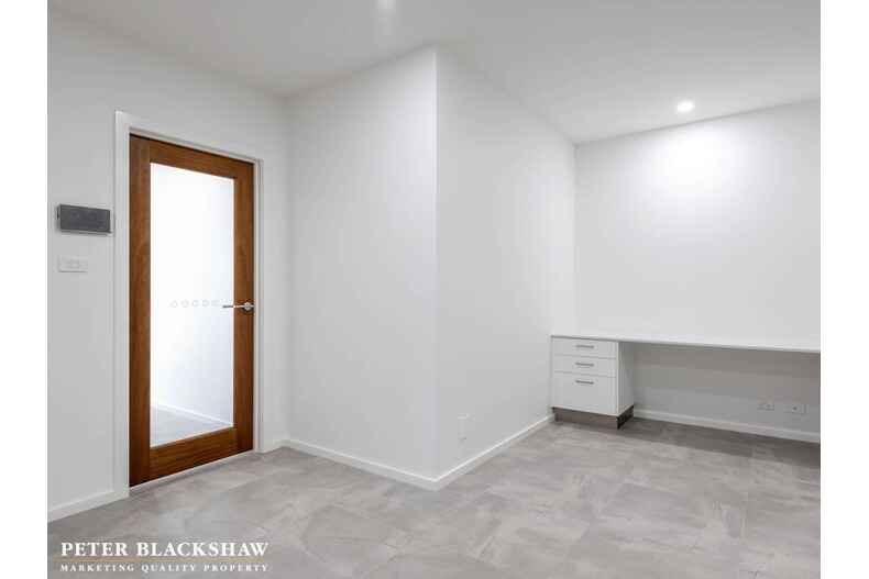85 Lionel Rose Street Holt 85 Lionel Rose Street Holt