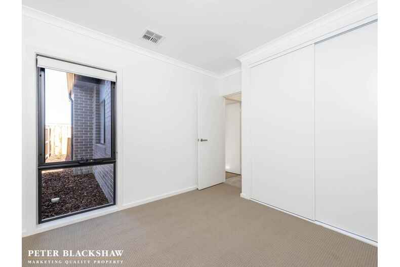 85 Lionel Rose Street Holt 85 Lionel Rose Street Holt