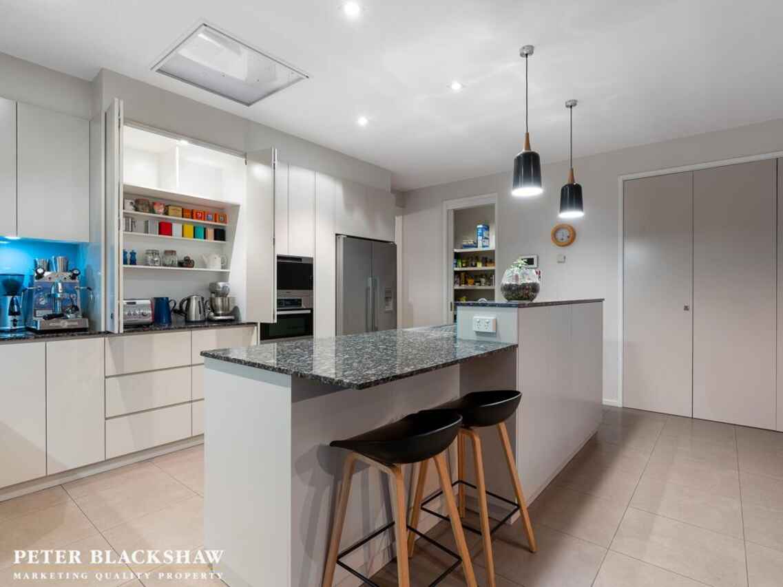 29 Bass Gardens Griffith