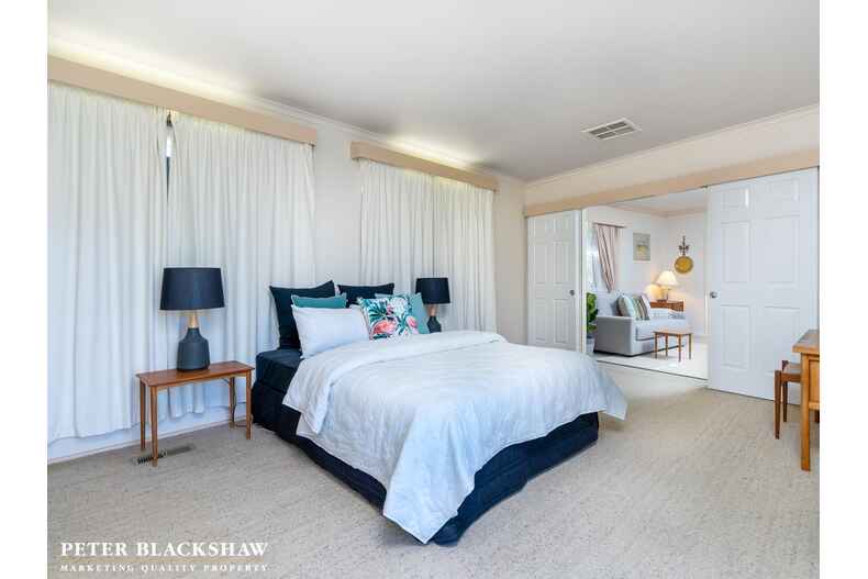 44 Waller Crescent Campbell