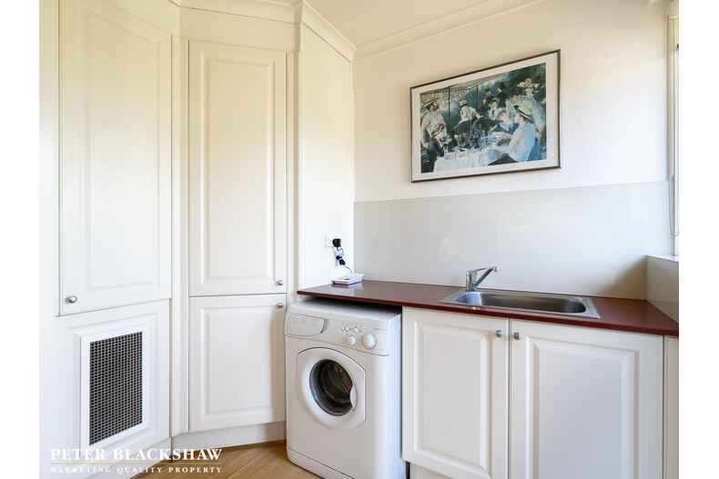 44 Waller Crescent Campbell