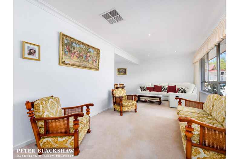 37 McCubbin Street Weston 37 McCubbin Street Weston