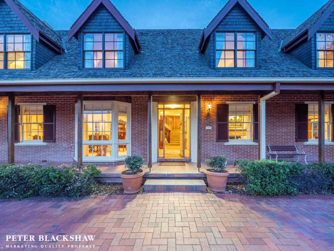 30 Mugga Way Red Hill