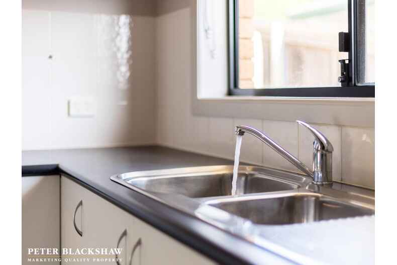 6 Olive Pink Crescent Banks 6 Olive Pink Crescent Banks