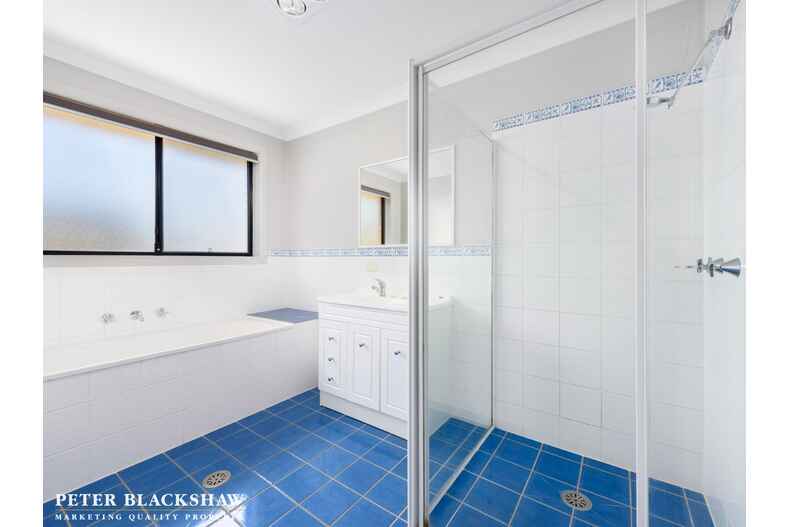 6 Olive Pink Crescent Banks 6 Olive Pink Crescent Banks