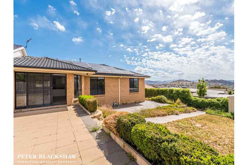 6 Olive Pink Crescent Banks 6 Olive Pink Crescent Banks