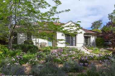 18 Dampier Crescent Forrest