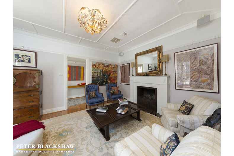 18 Dampier Crescent Forrest 18 Dampier Crescent Forrest