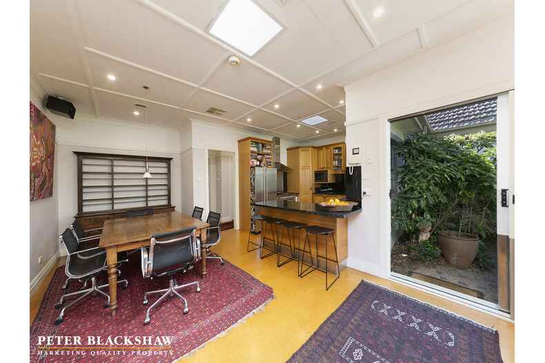 18 Dampier Crescent Forrest 18 Dampier Crescent Forrest