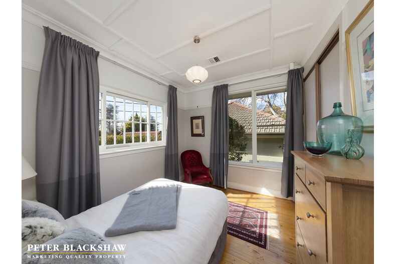 18 Dampier Crescent Forrest 18 Dampier Crescent Forrest