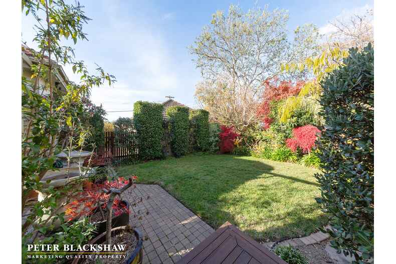 18 Dampier Crescent Forrest 18 Dampier Crescent Forrest