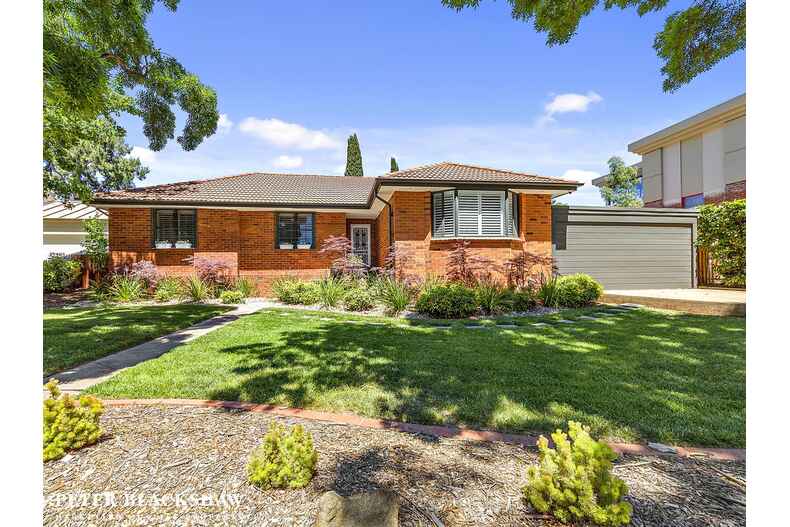 4 Blakely Row Yarralumla