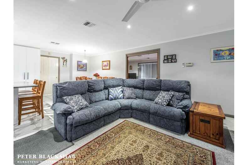 10 Forest Drive Jerrabomberra