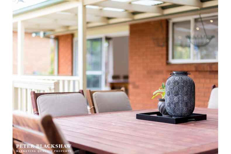 17 Lynch Street Hughes 17 Lynch Street Hughes