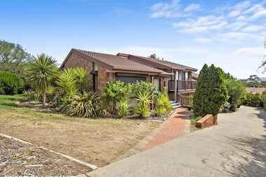 82A Crest Park Parade Queanbeyan West