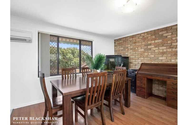 82A Crest Park Parade Queanbeyan West 82A Crest Park Parade Queanbeyan West
