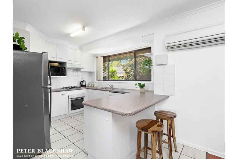 82A Crest Park Parade Queanbeyan West 82A Crest Park Parade Queanbeyan West