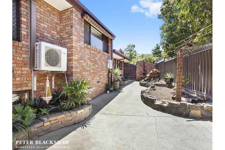 82A Crest Park Parade Queanbeyan West 82A Crest Park Parade Queanbeyan West