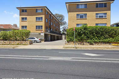 8/70 Uriarra Road Crestwood