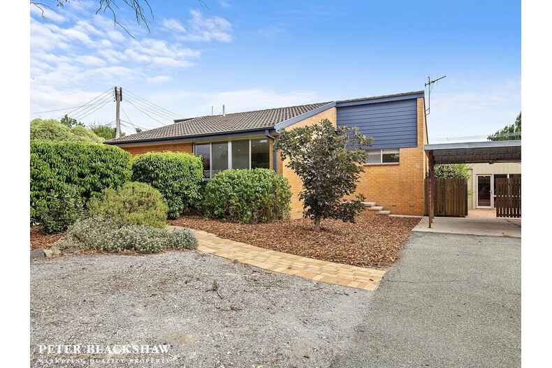 8 Dobie Place Macgregor