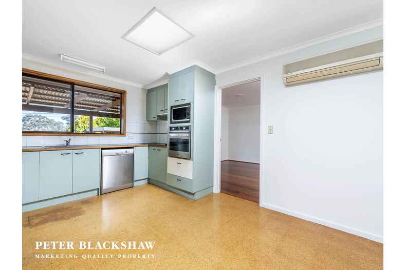 35 Livingston Avenue Kambah 35 Livingston Avenue Kambah