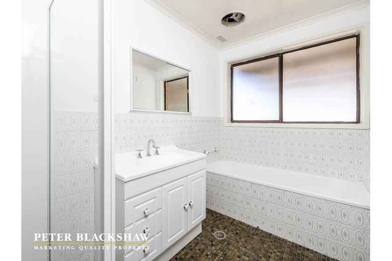 35 Livingston Avenue Kambah 35 Livingston Avenue Kambah