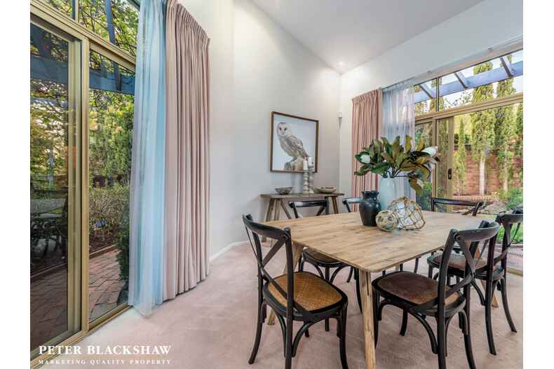 5 Arrellah Place O'Malley 5 Arrellah Place O'Malley