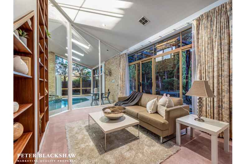 5 Arrellah Place O'Malley 5 Arrellah Place O'Malley