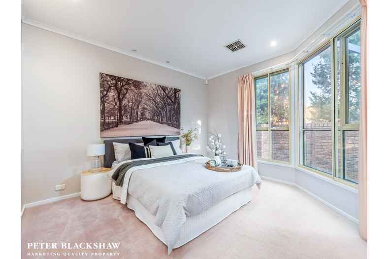 5 Arrellah Place O'Malley 5 Arrellah Place O'Malley