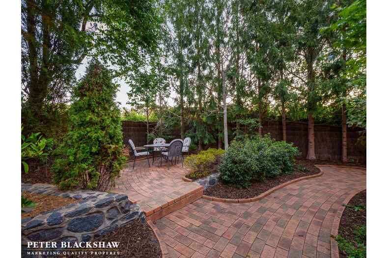 5 Arrellah Place O'Malley 5 Arrellah Place O'Malley