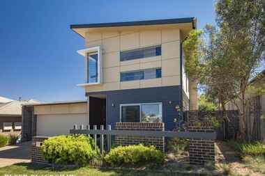 85 Lionel Rose Street Forde