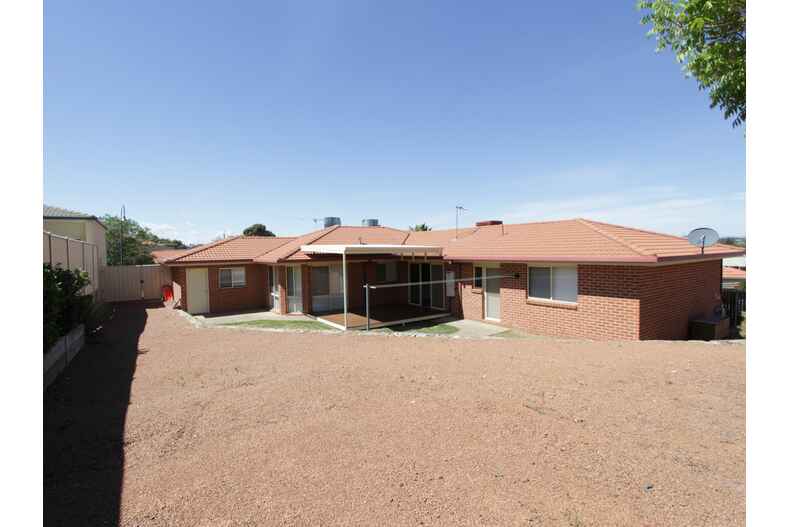 5 Sale Place Amaroo