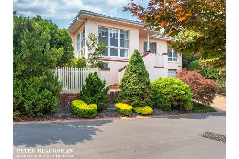 18/10 Taronga Place O'Malley 18/10 Taronga Place O'Malley