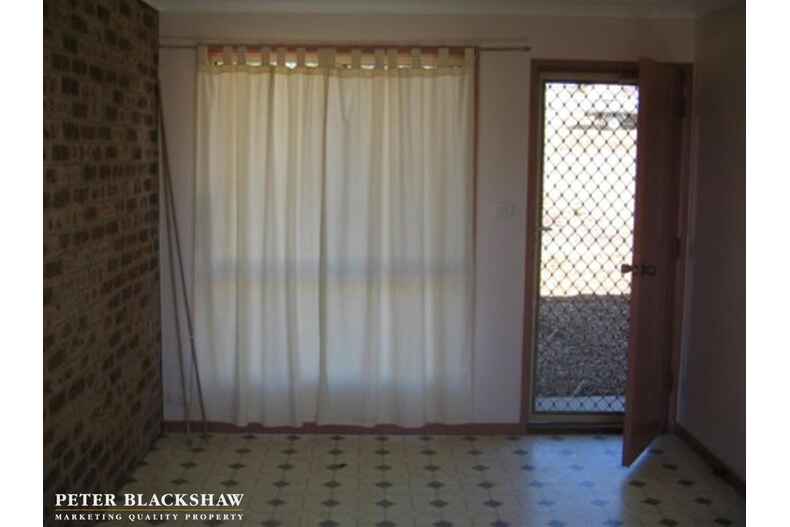 2/2 Ernest Street Queanbeyan 2/2 Ernest Street Queanbeyan