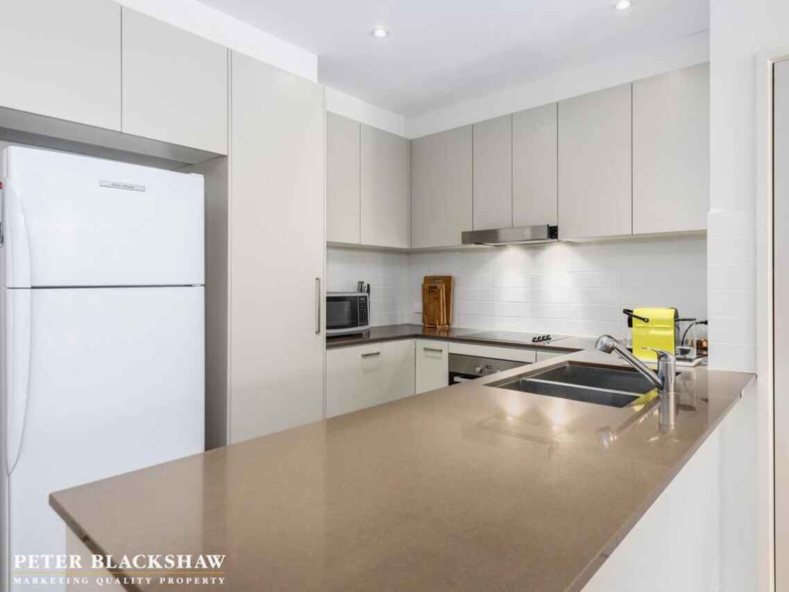 4/71 Giles Street Kingston