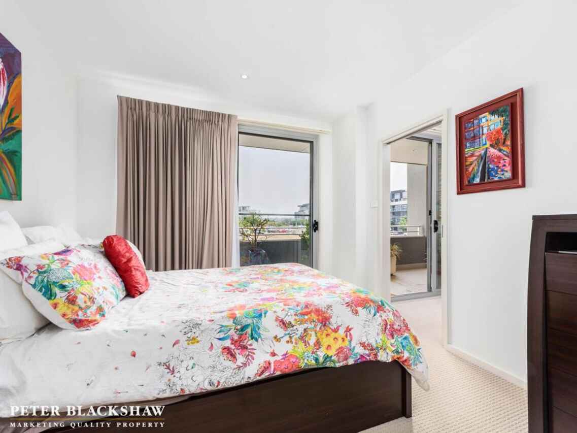 4/71 Giles Street Kingston