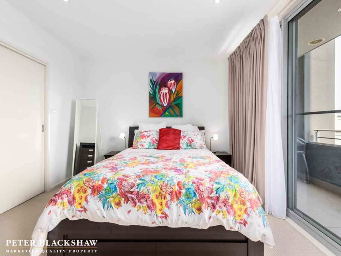 4/71 Giles Street Kingston