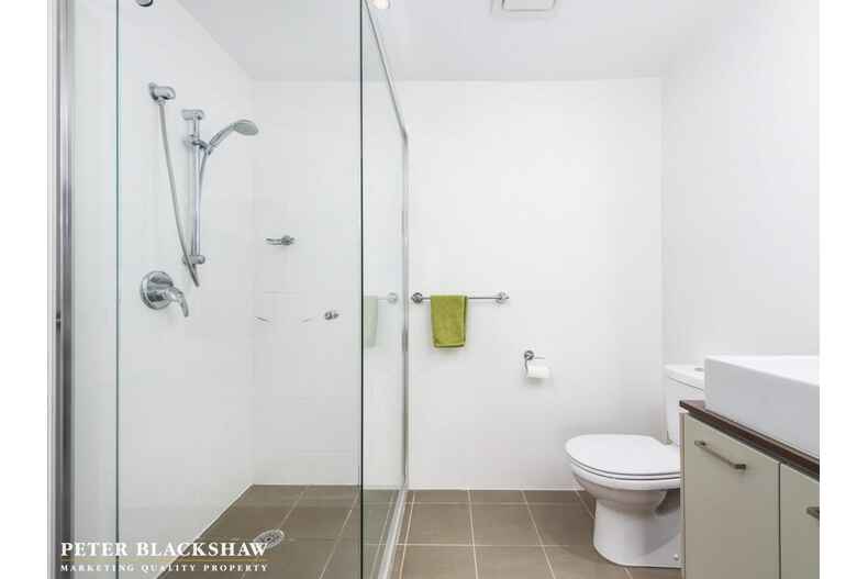 4/71 Giles Street Kingston