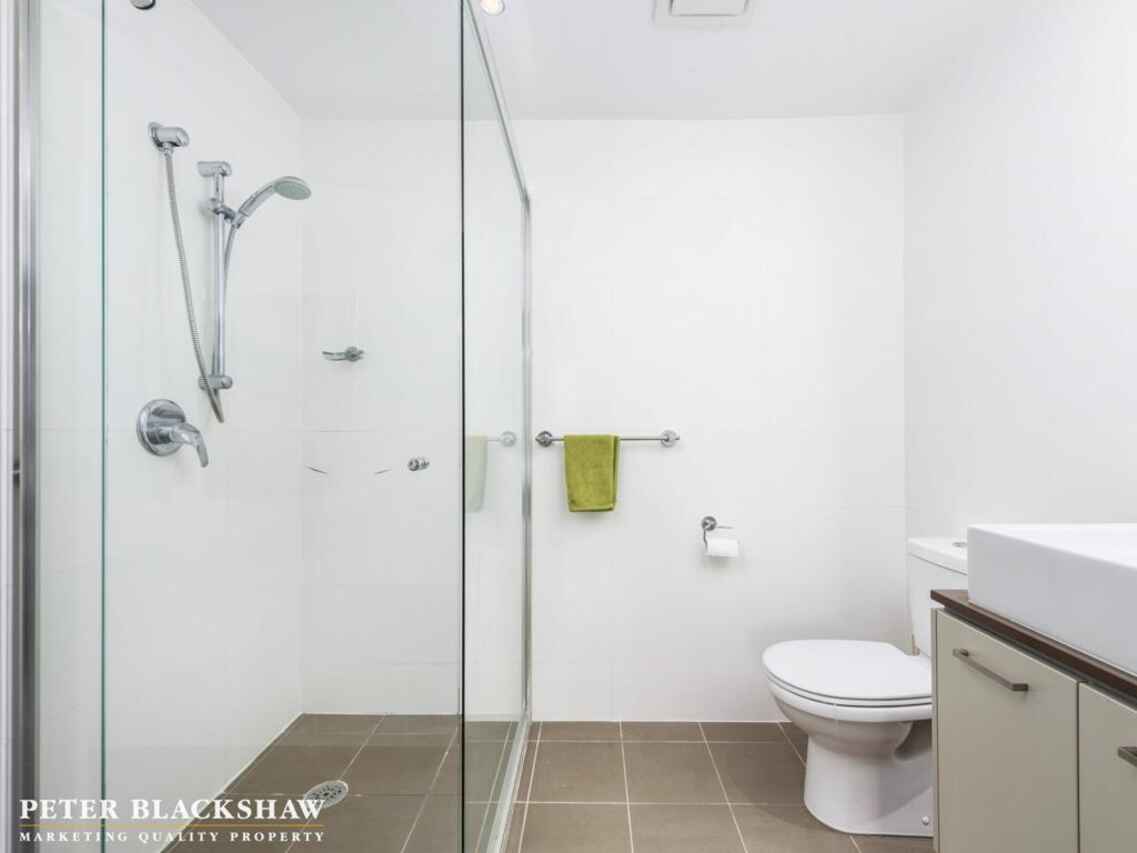 4/71 Giles Street Kingston