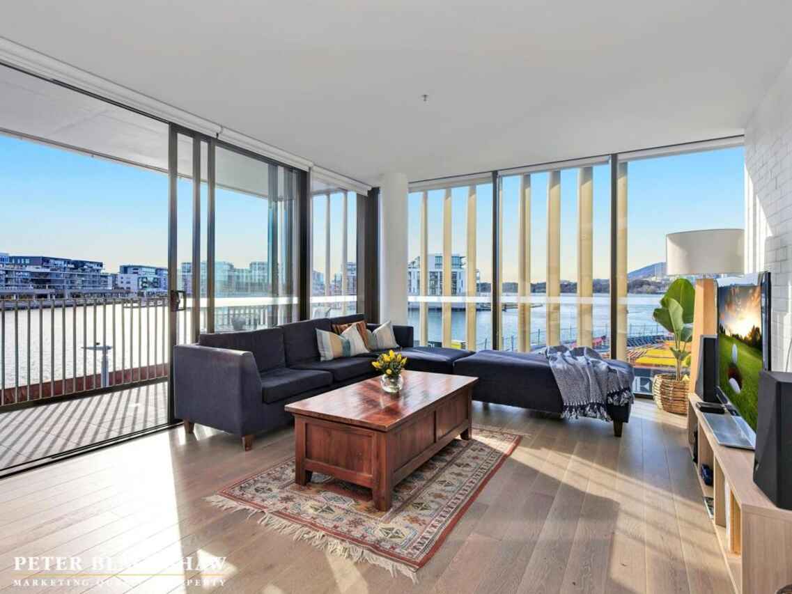 44/46 Honeysett View Kingston