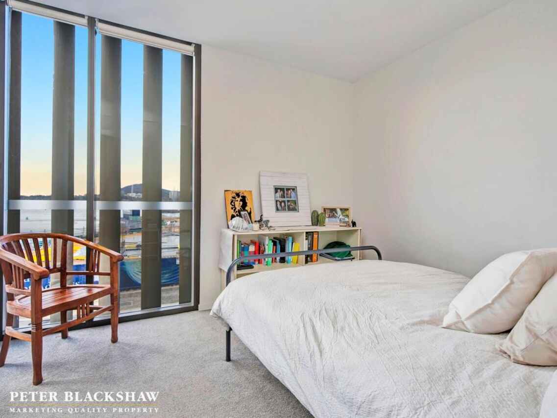 44/46 Honeysett View Kingston