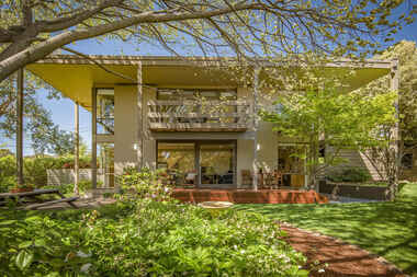 124 Hawkesbury Crescent Farrer