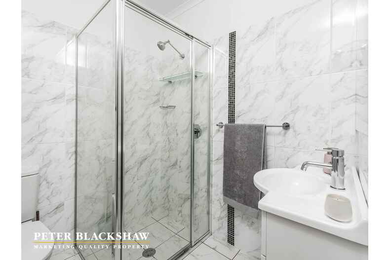 17 Desailly Crescent Kambah