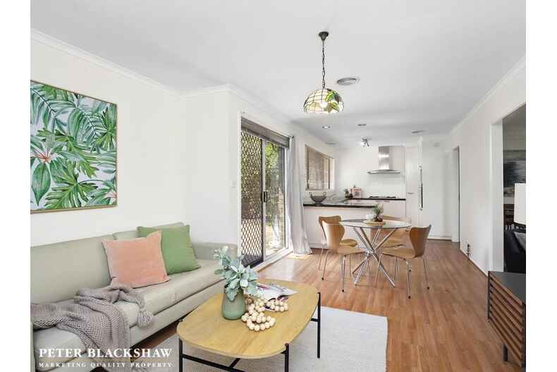 10 Markell Place Latham 10 Markell Place Latham