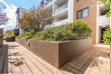 42/3A Stornaway Road Queanbeyan