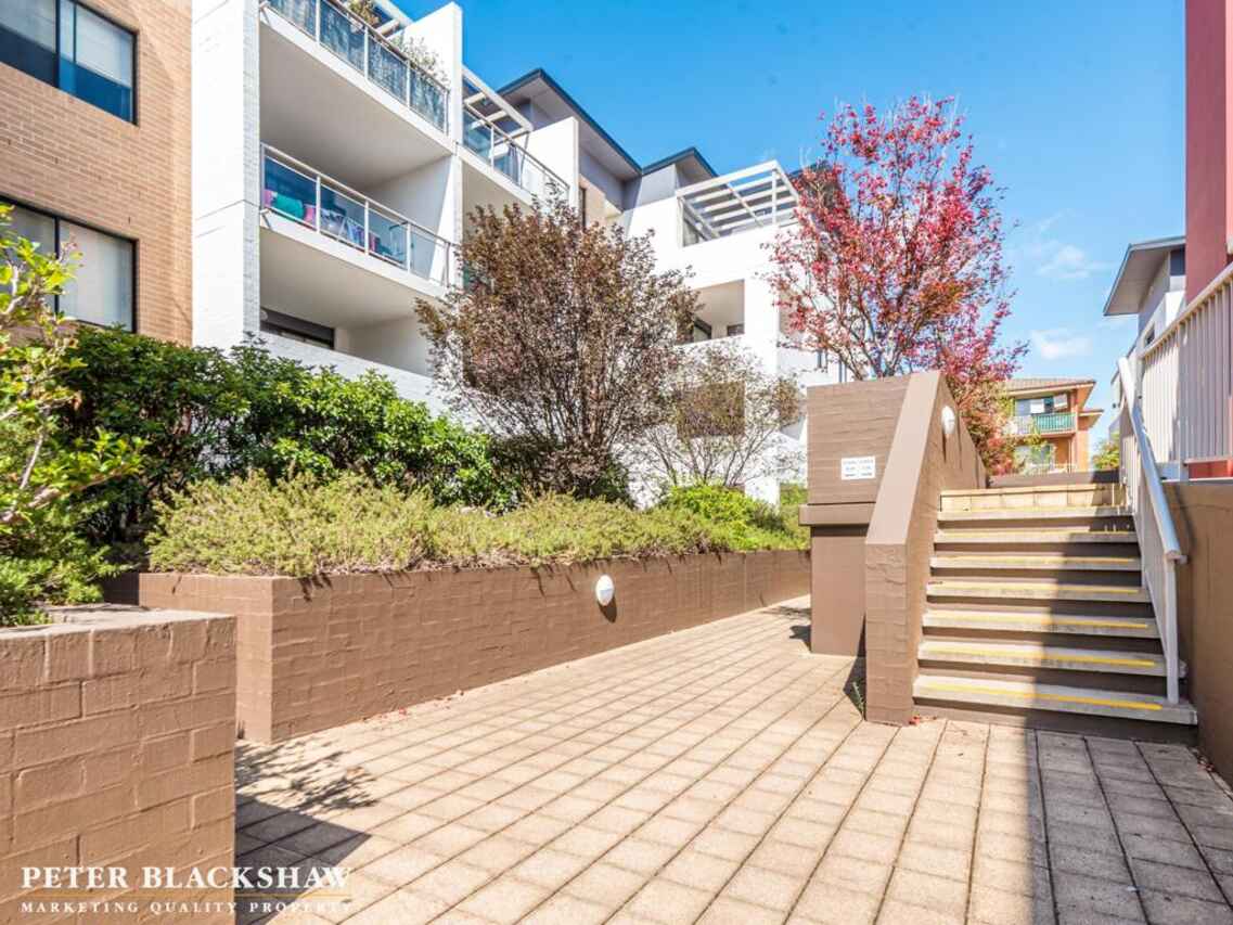 42/3A Stornaway Road Queanbeyan