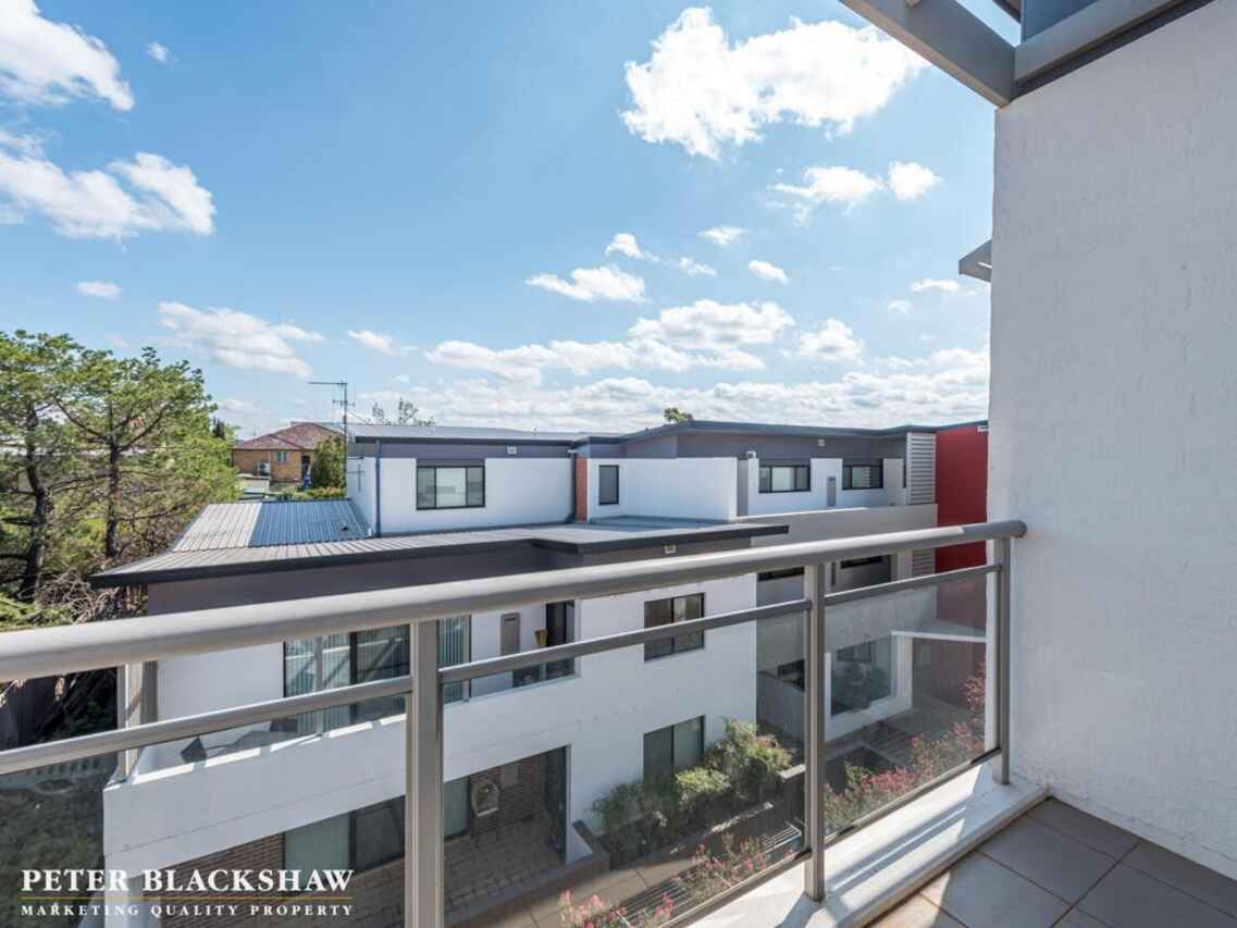 42/3A Stornaway Road Queanbeyan