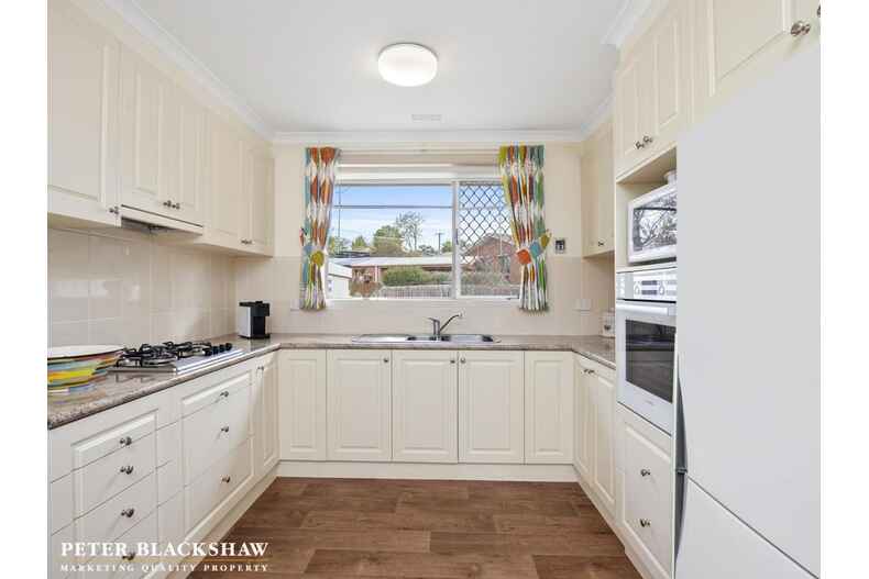 2 Halford Crescent Page 2 Halford Crescent Page